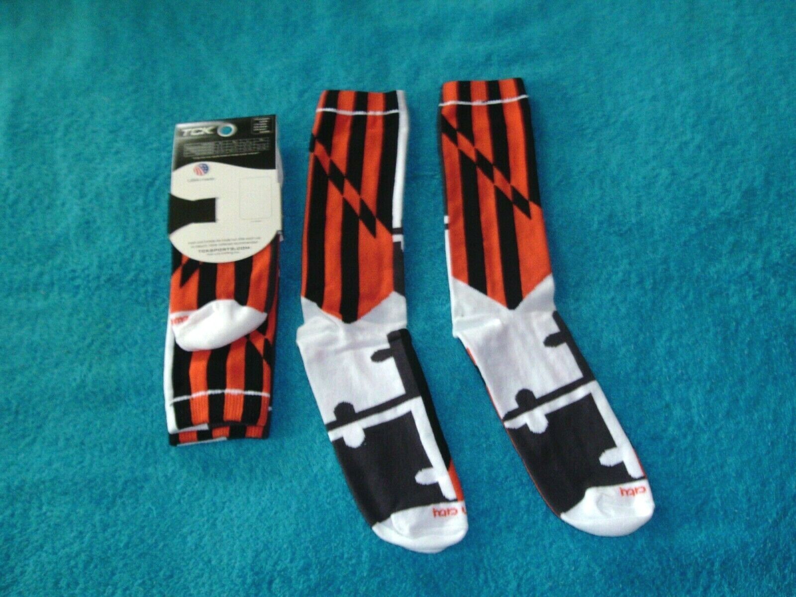 1 Pair TCK Performance Athletic Socks Size Medium Printed Grey Orange Black