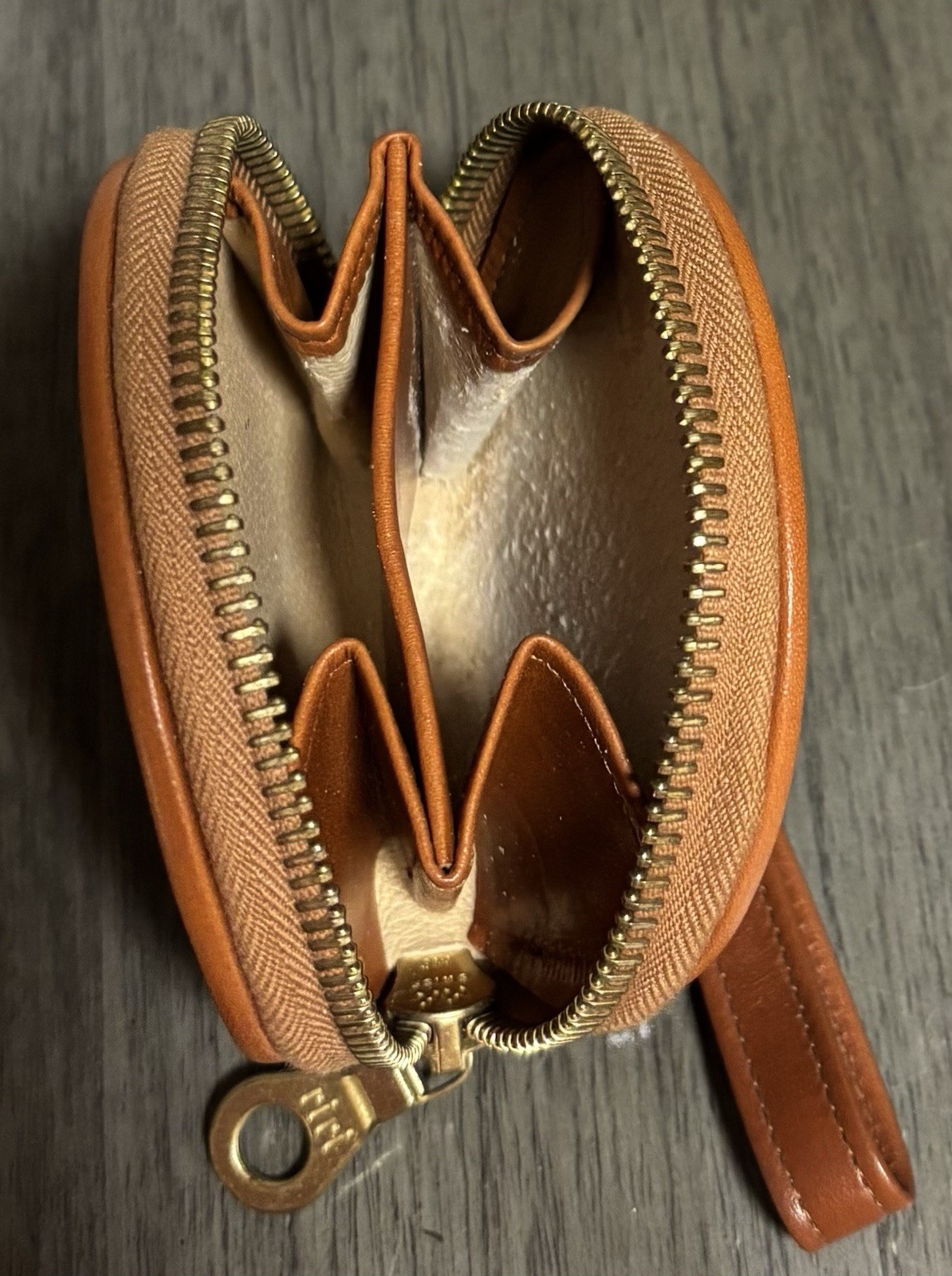 Dooney & Bourke All-Weather leather big duck vintage coin purse wristlet