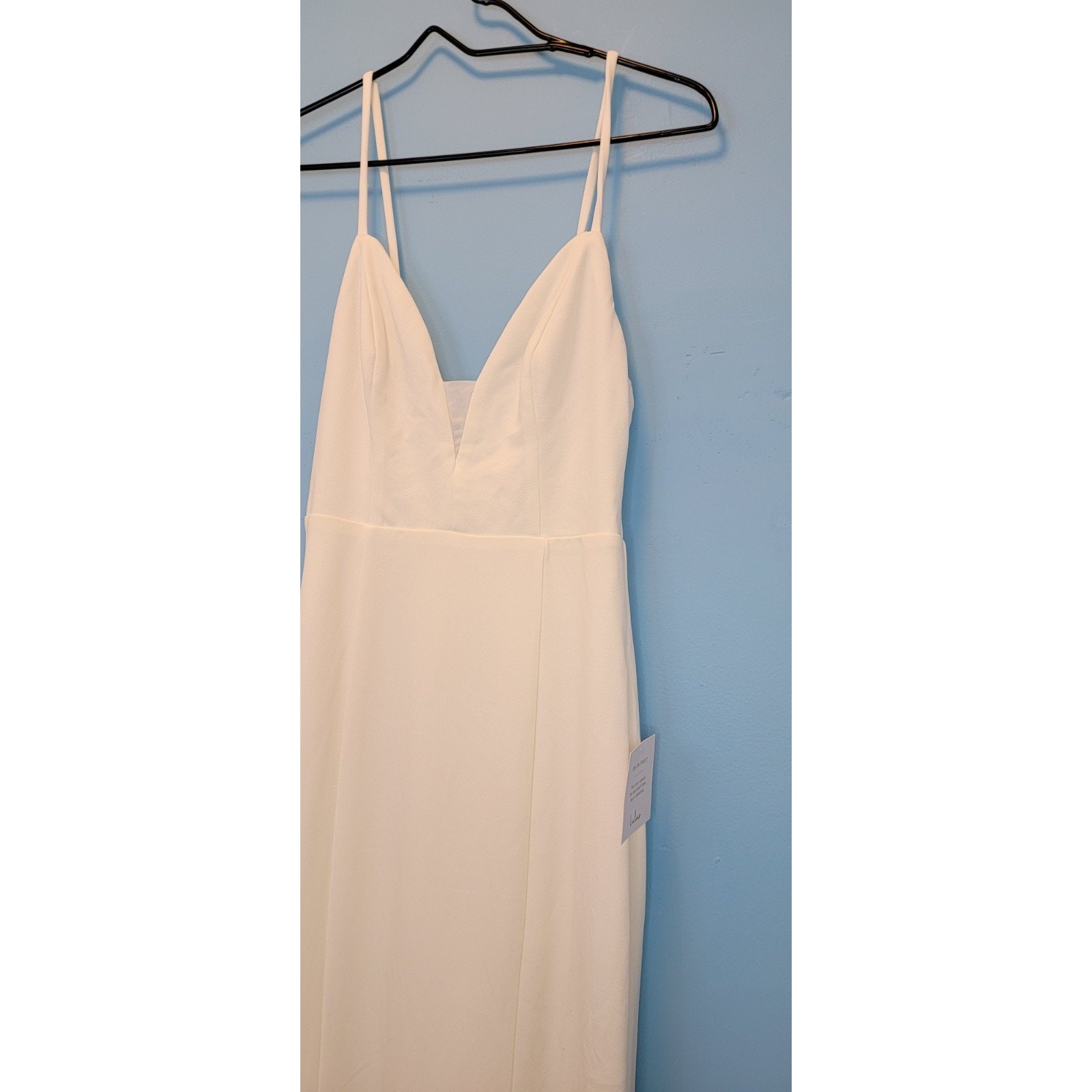Dreamy Elegant Size Small NWT Lulus Wedding Dress Button Detail Spaghetti V-Neck