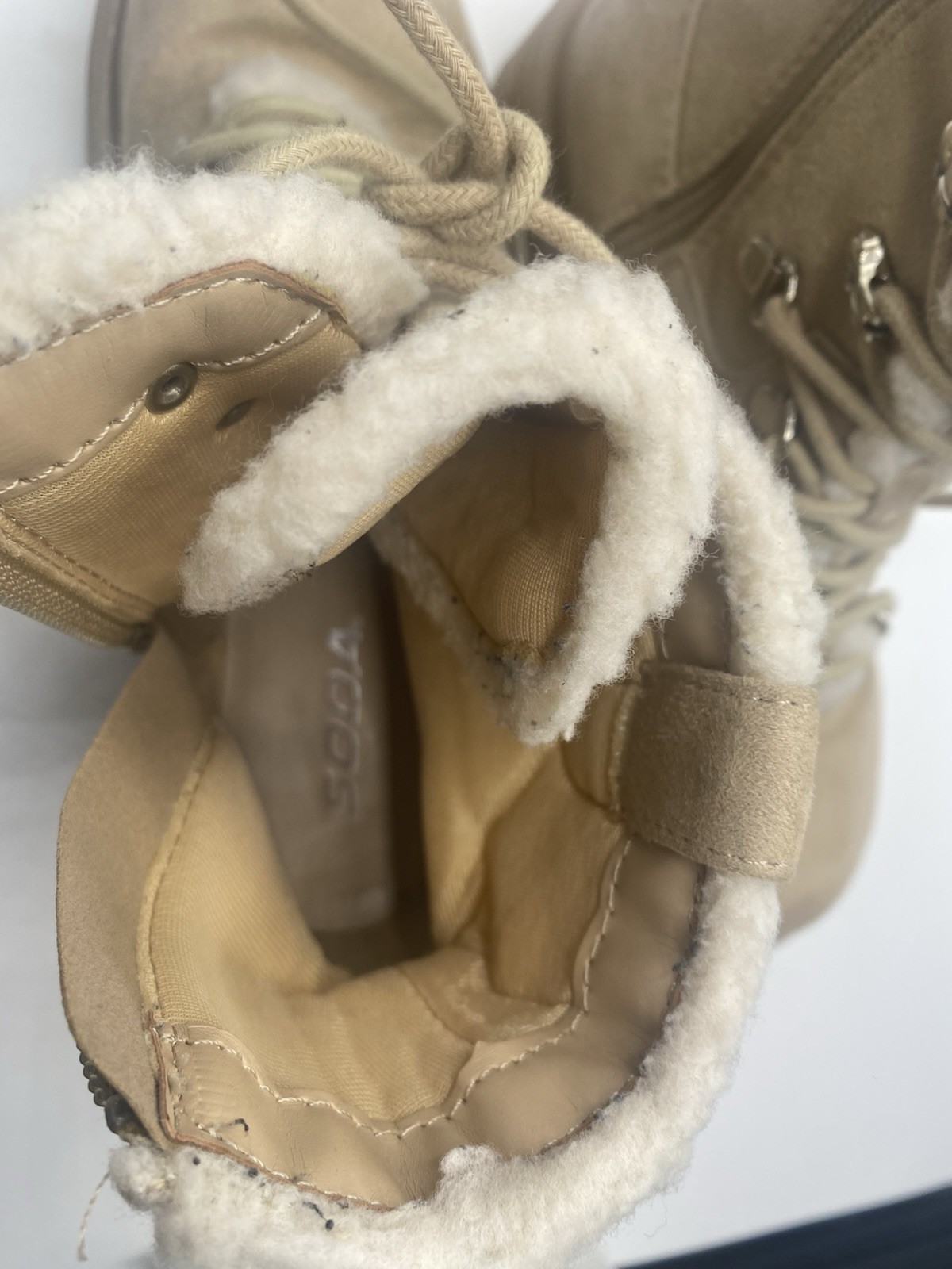 Soda Womens ankle high winter boots 7.5 all man made material faux fur