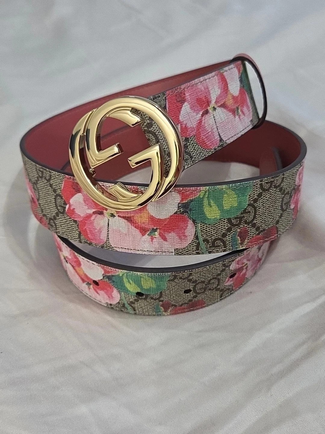 Authentic Gucci Pink Flower Blooms Belt, Women size-95CM with box