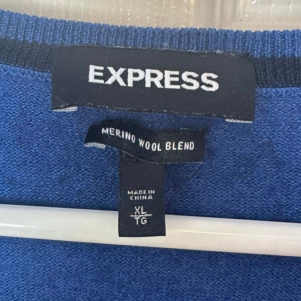Express Men’s V-Neck Merino Wool Blend Long Sleeve Sweater Size XL Blue Office