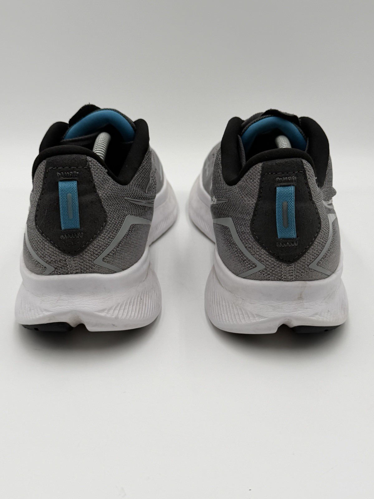 Saucony Ride 15 Men’s Size 11 Running Grey Blue Running Shoes