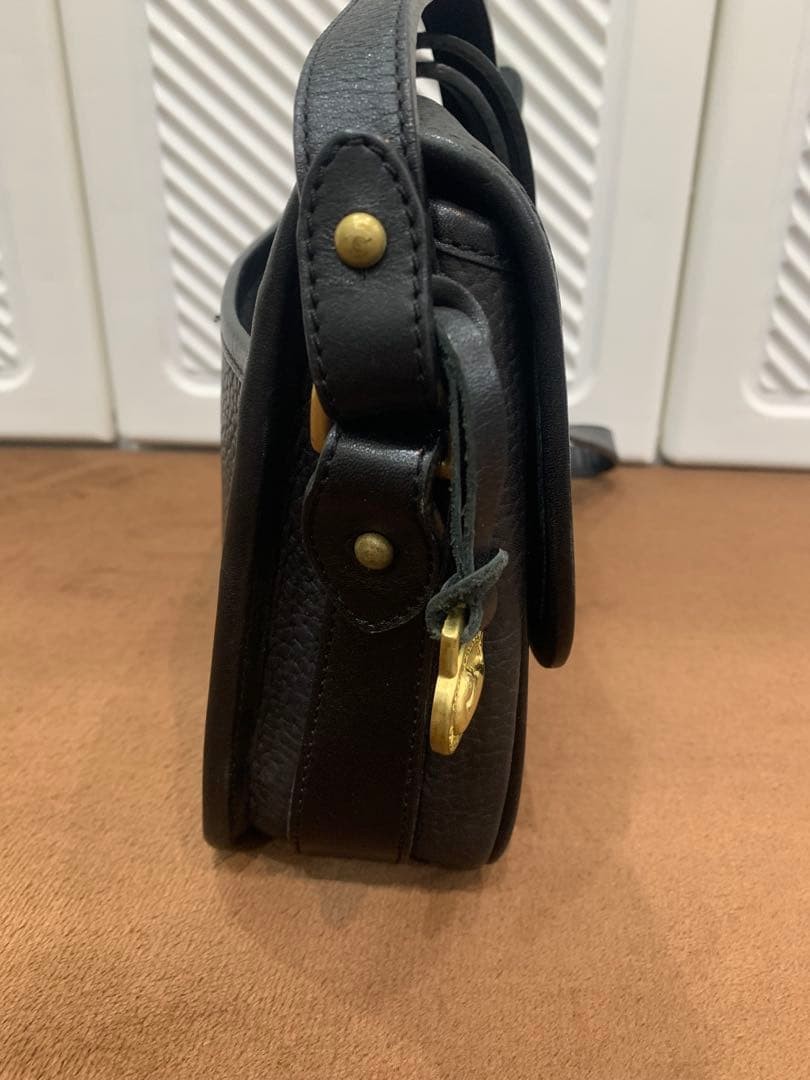 Dooney & Bourke Black Leather Shoulder Bag Unisex 7.5×11.4×3.1in Used