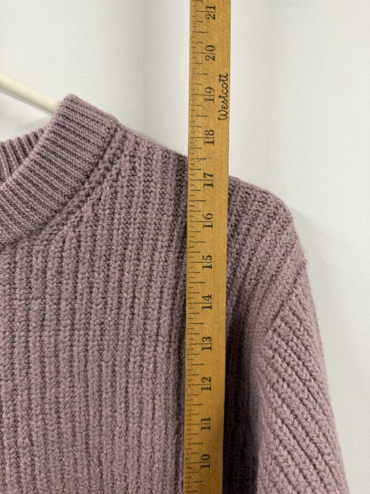 Wilfred Womens Sweater 100% Merino Wool Aritzia Crop Maria Mauve
