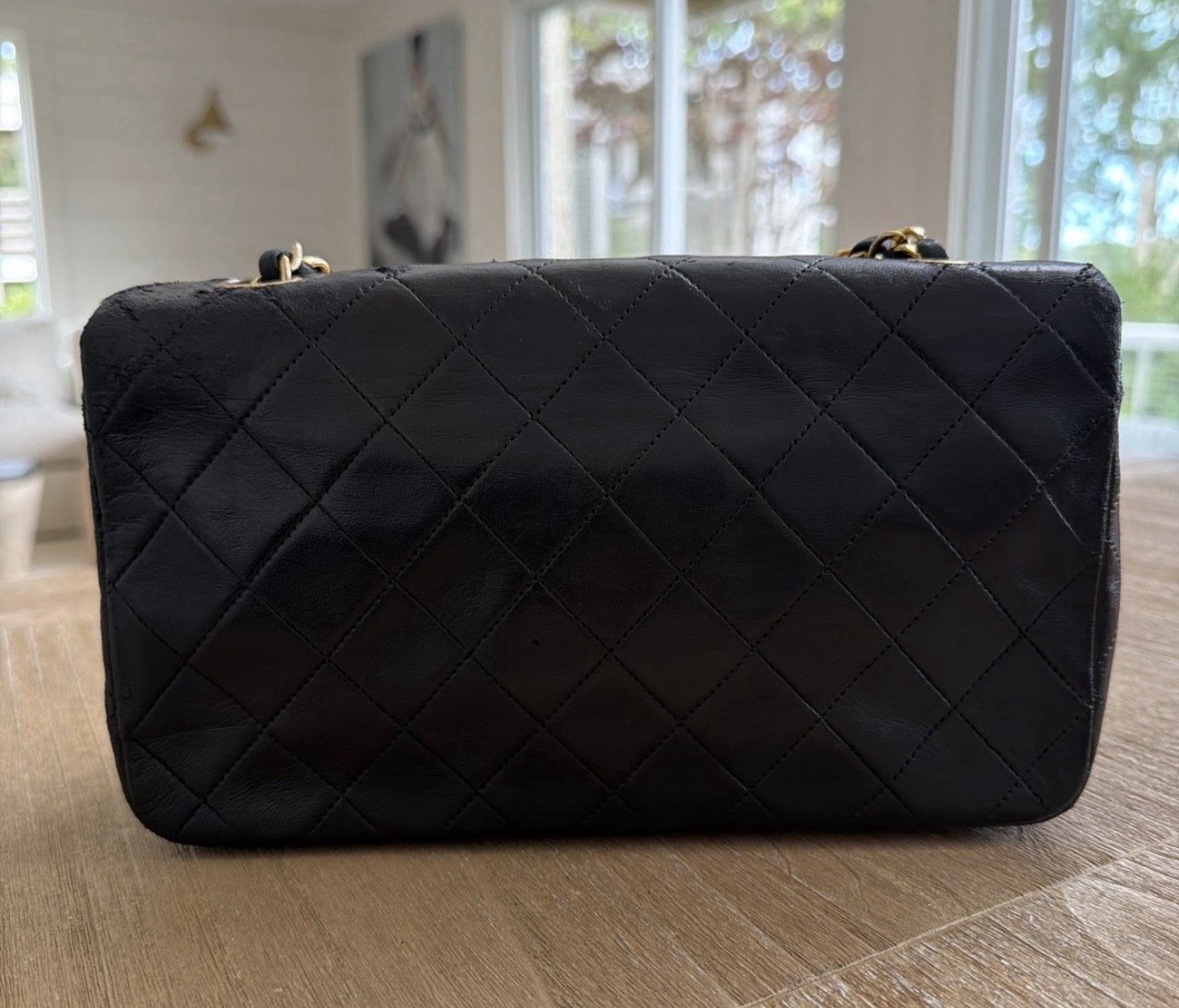 Authentic vintage Black Quilted Small Single Flap Chain Turn Lock Gold bag