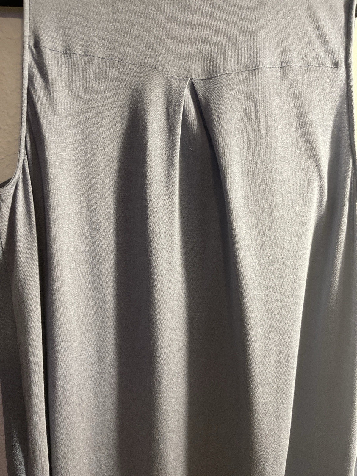 Express Gray Solid Chiffon V-Neck Sleeveless Button Front Camisole Blouse S