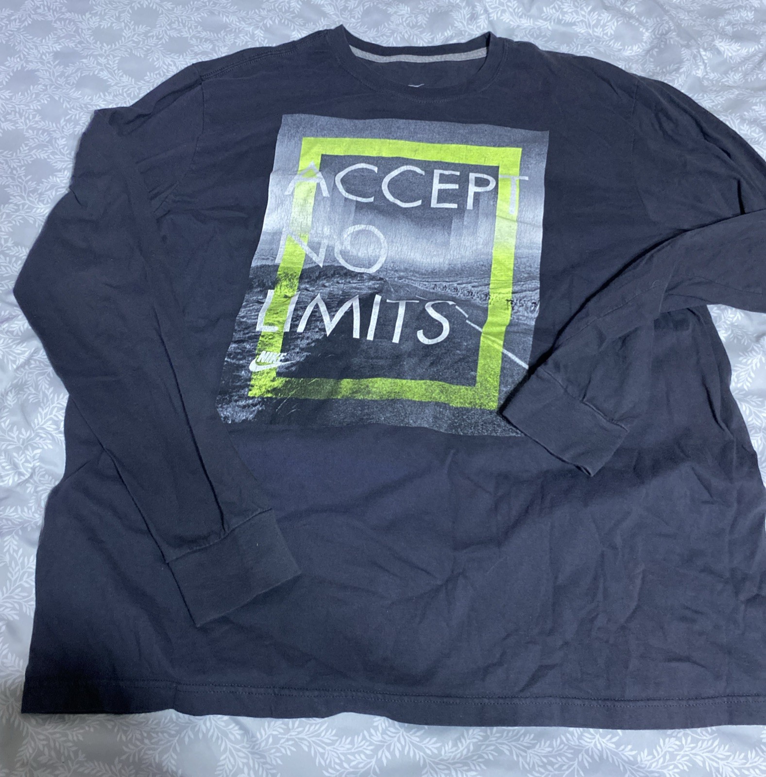 mens nike t-shirts grey/black size xxl Long Sleeve