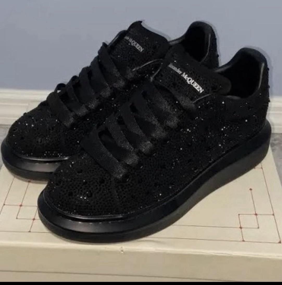 Balenciaga Speed Men’s Black Mid Top Sock Sneakers Solid Logo Casual
