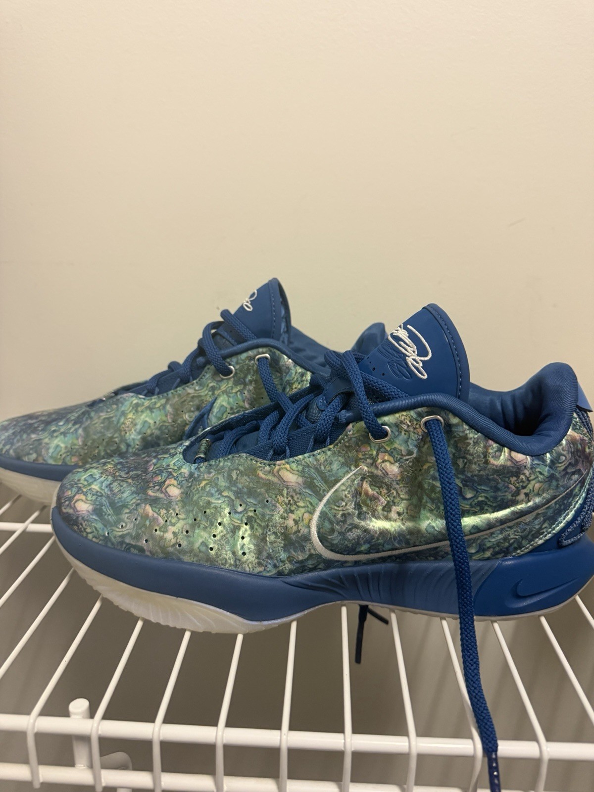 Nike LeBron James XXI 21 Abalone Size 10 Men’s Blue Green, (NO BOX, PRISTINE)