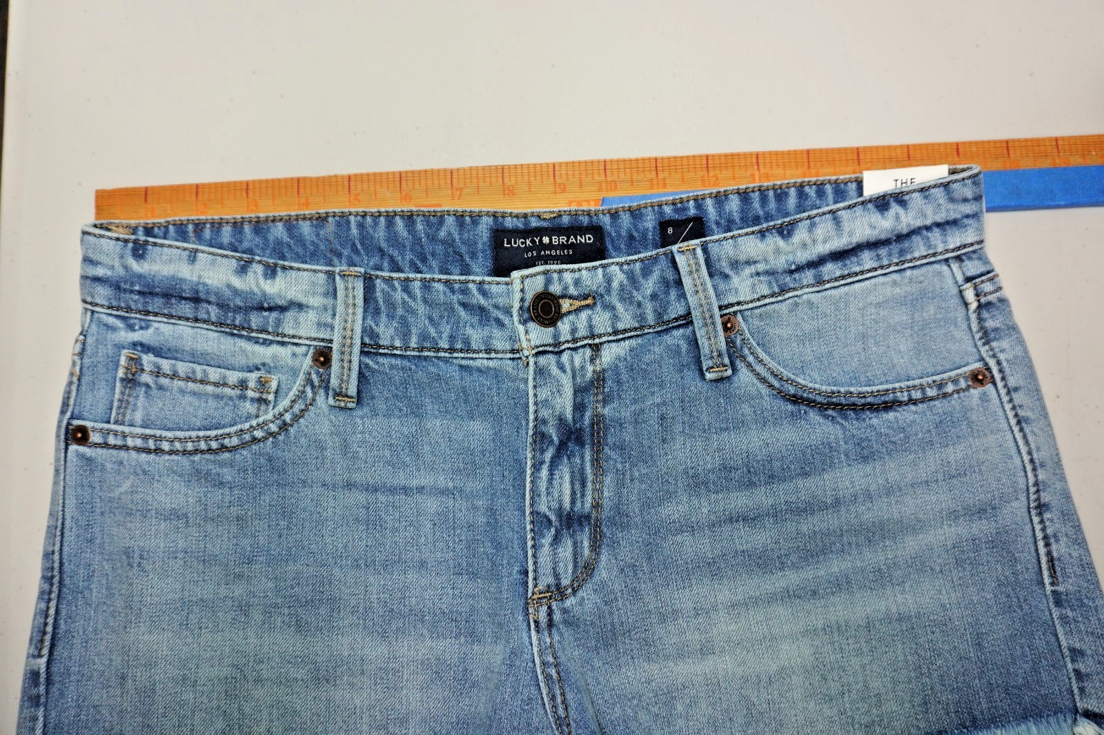 Lucky Brand Denim Cut Off Shorts Light Wash Frayed Hem Mid Rise Casual