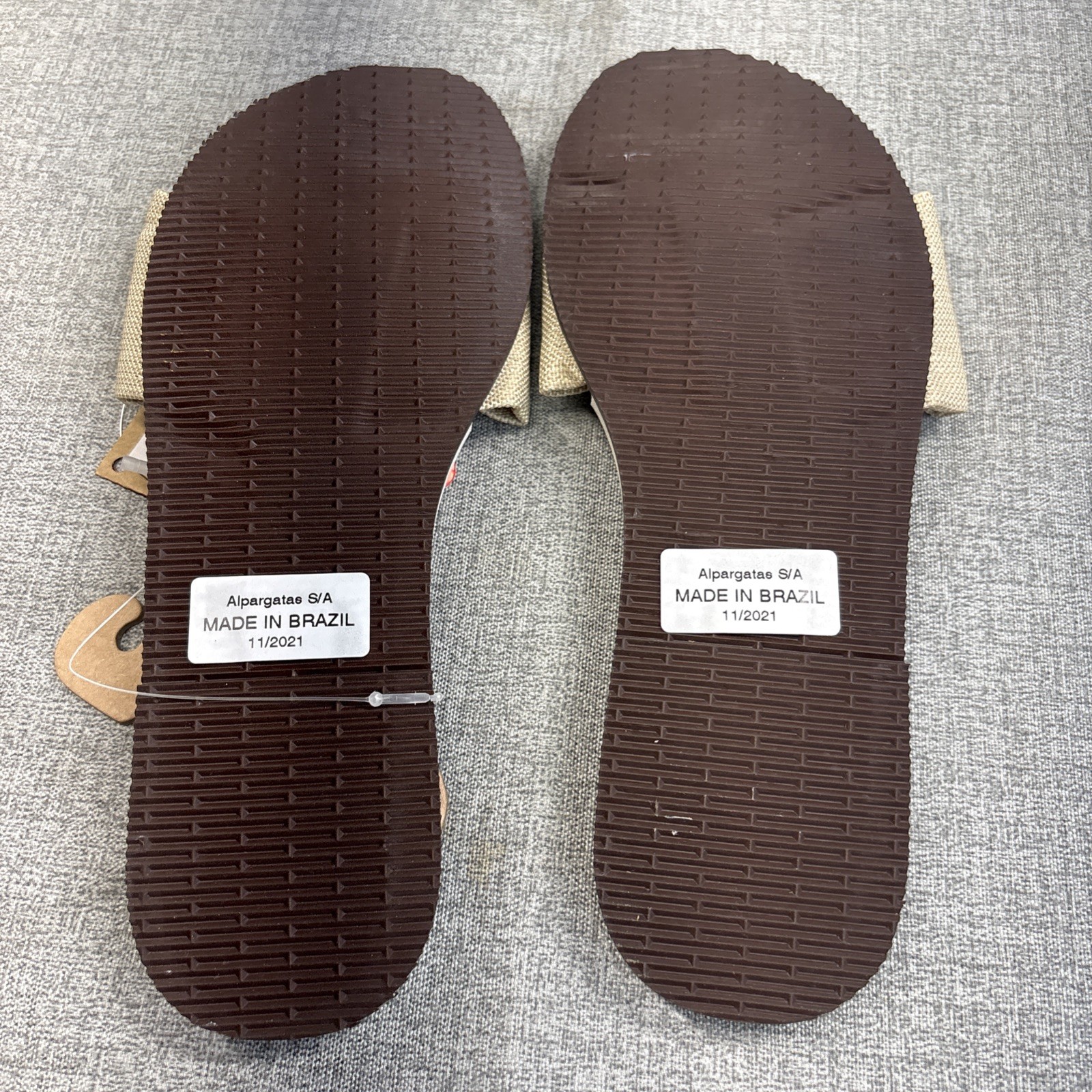Havaianas You St. Tropez Shine Sandals Beige Women’s Size 9/10W