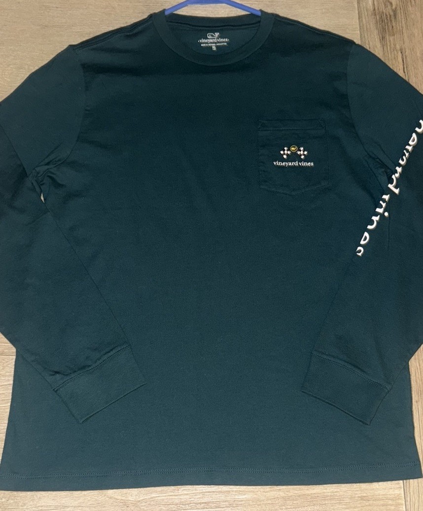 NWT Vineyard Vines T-SHIRT LS RACE TRACK WF PKT TEE TEAL DECOY Boys’ XL 18 New!