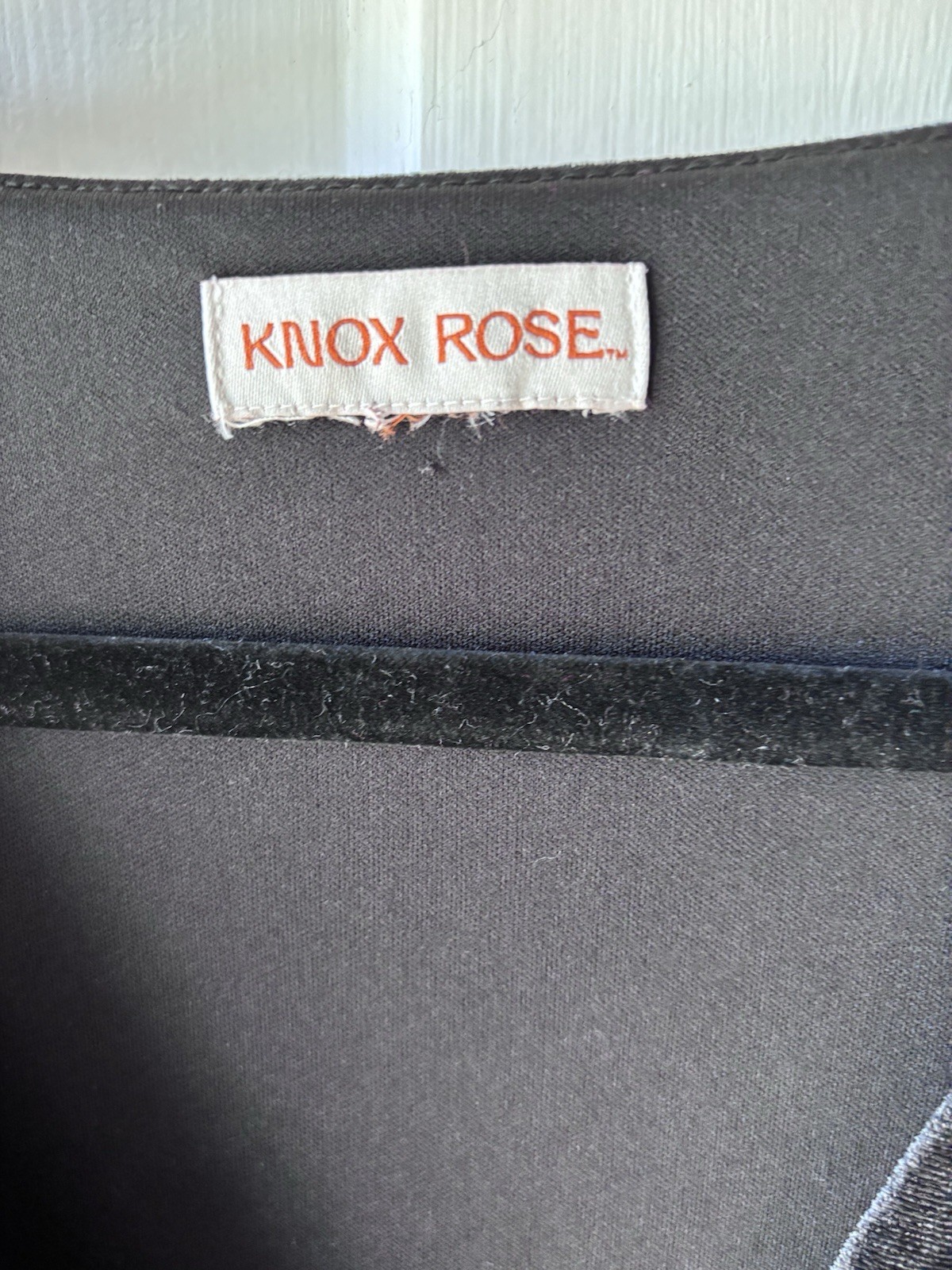 Knox Rose Size M Black Velvet V-Neck Flutter Short Sleeve Blouse