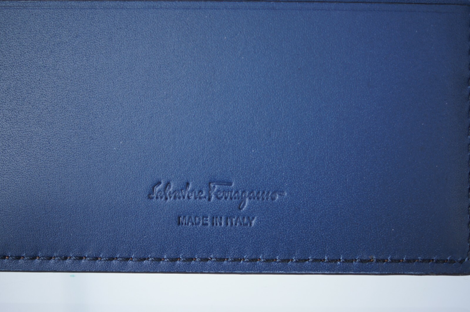 New Salvatore Ferragamo Men’s Wallet Credit Card Holder Brown Logo