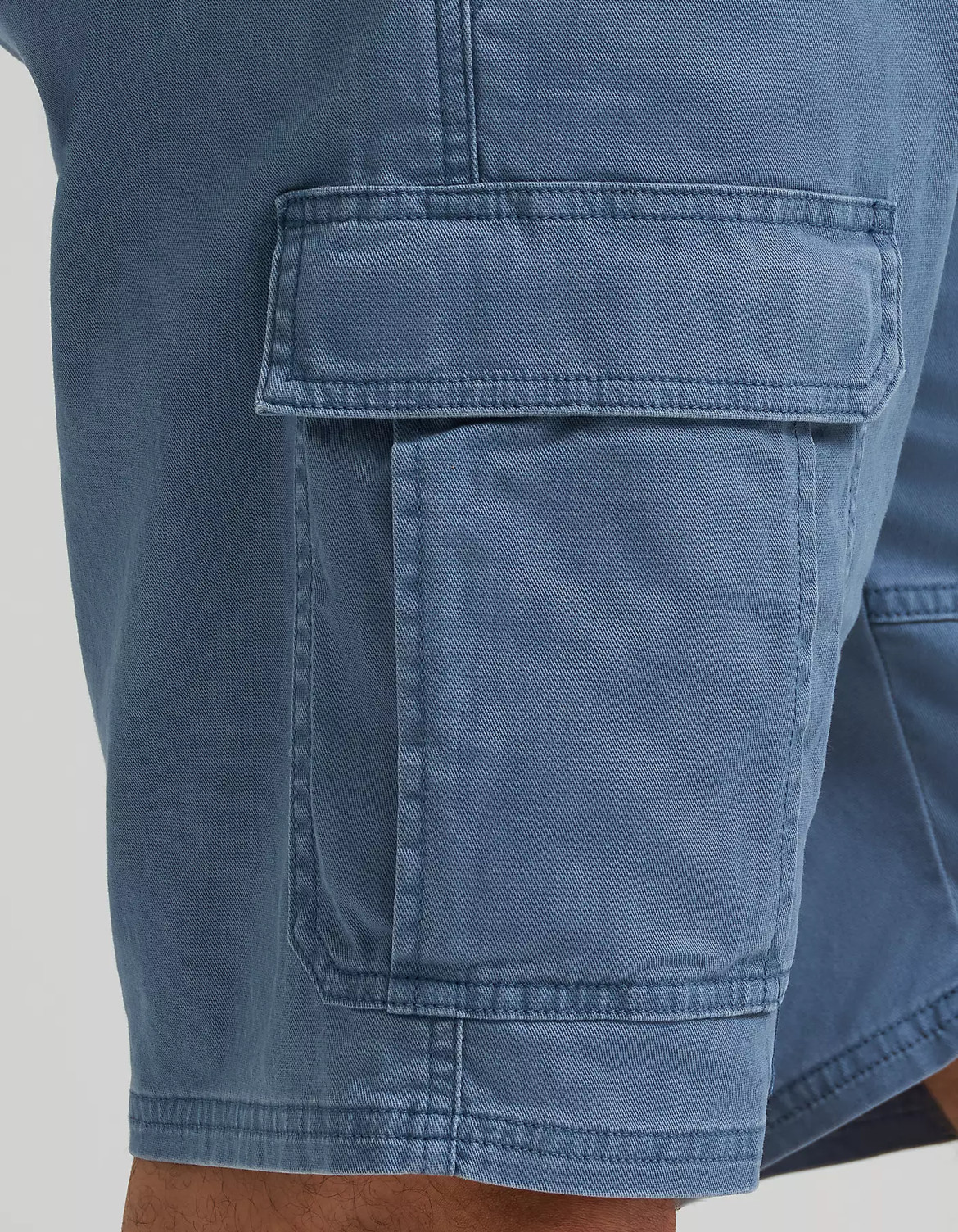 Mens Wrangler Cargo Shorts w Stretch Above Knee Relaxed Fit Blue Green Khaki Tan