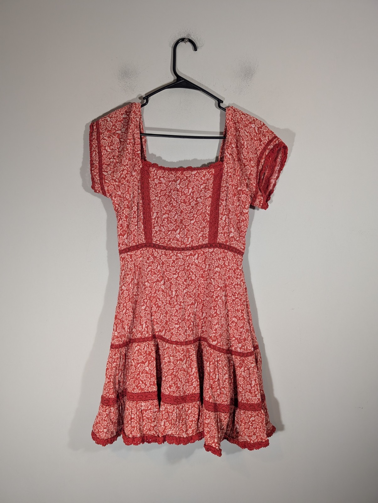American Eagle Womens Dress Sz S Red Floral Lace Trim Festival Summer Cottage
