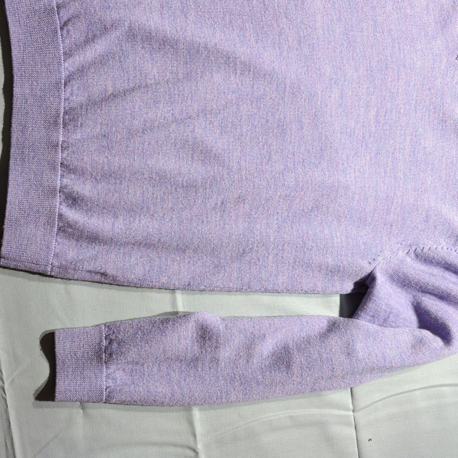 Hart Schaffner Marx Men Sweater Lavendar Size Medium 100% Fine Merino Wool
