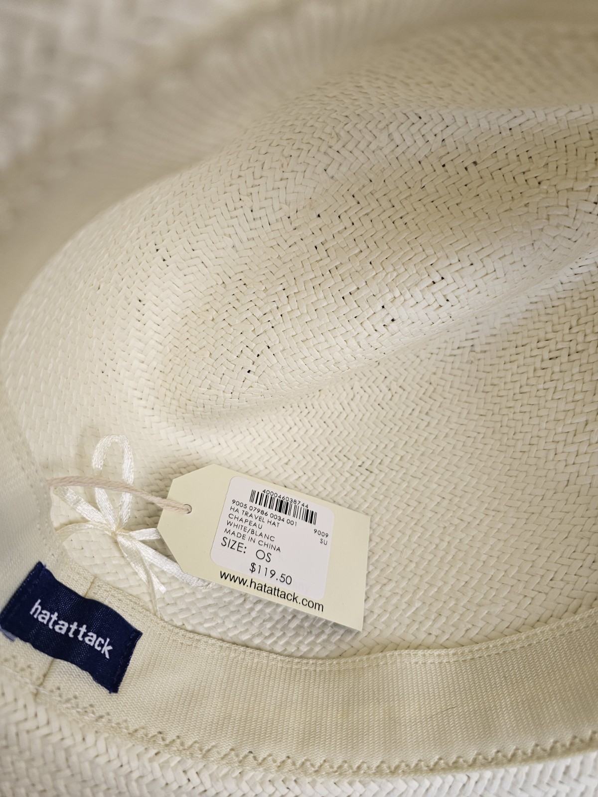 Hat Attack Travel Hat Chapeau in White/Blanc $119, NWT