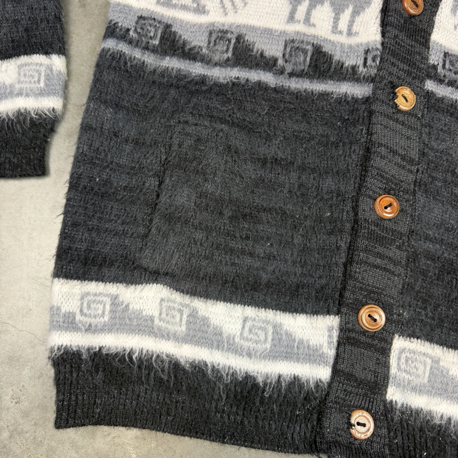 Alpaca Cardigan Mens Medium Black Vintage Button Up Long Sleeve Flaws