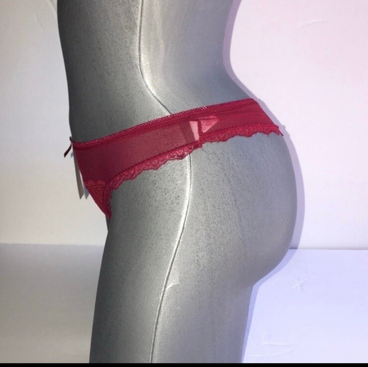 6 Pieces Set women’s Thong V String Panties Underwear. Size Xlarge. NWT