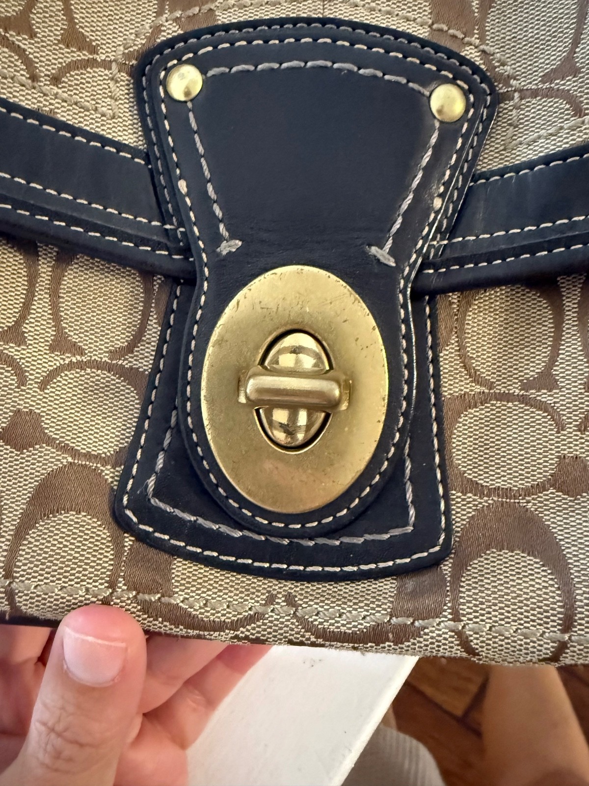 Authentic Coach Vintage Legacy/Ali Signature Flap Jacquard (model G0893-F12857)