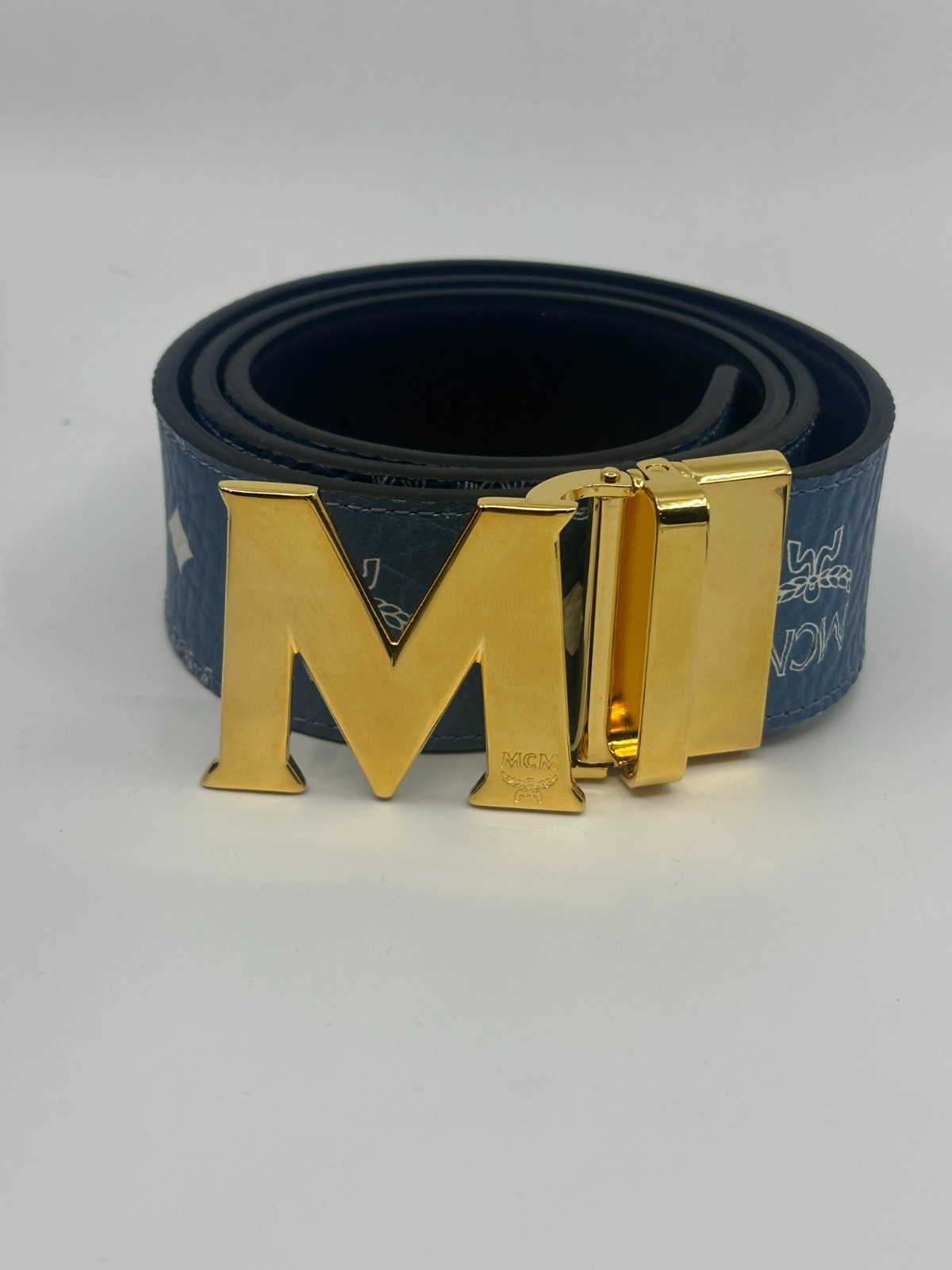 Authentic Men’s MCM Baby Blue/Black Reversible Belt Gold Buckle