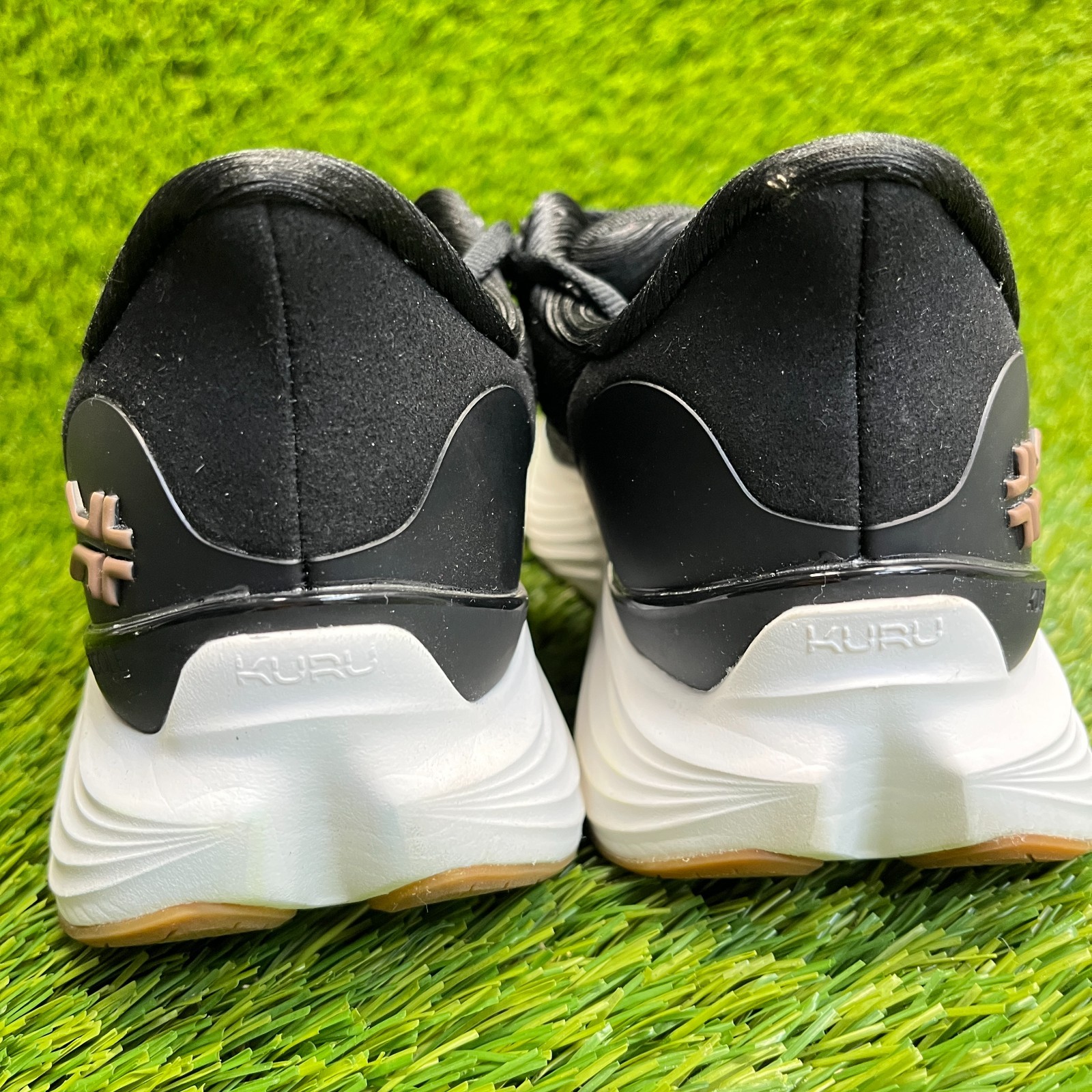 Kuru Atom 2 Womens Size 7 Black White Athletic Running Walking Shoes Sneakers