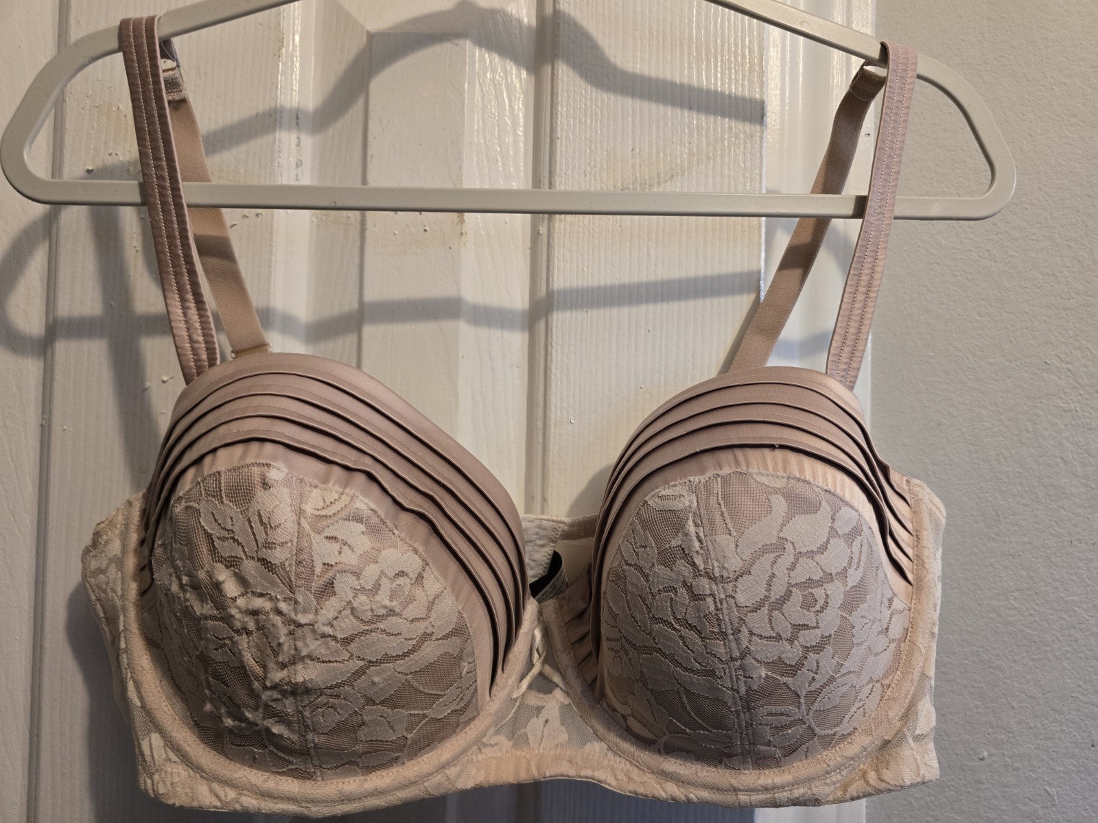 Adore Me Balconette Underwired Padded Bra 40D Beige Floral Lace Hook & Eye
