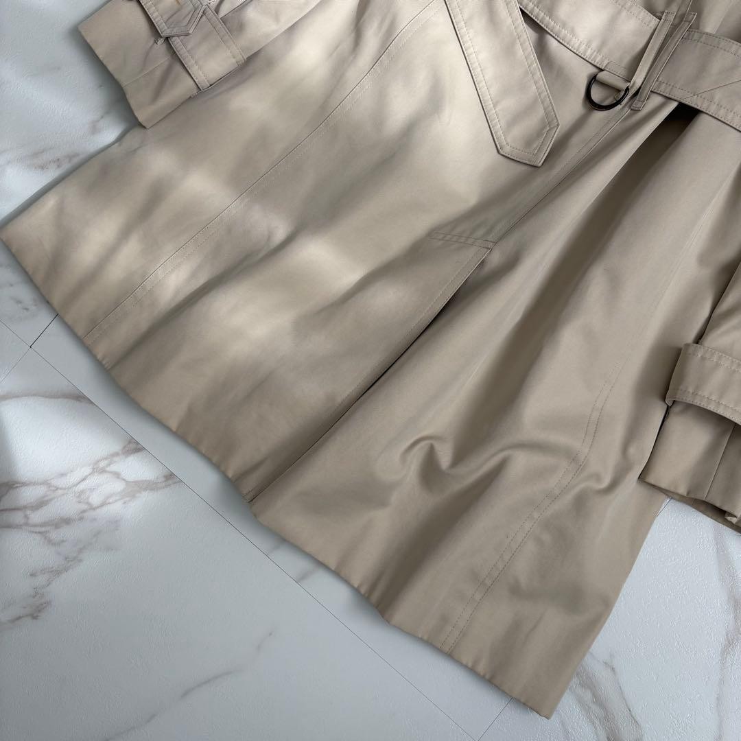 Excellent condition Burberry London Liner Belted Trench Coat White Beige