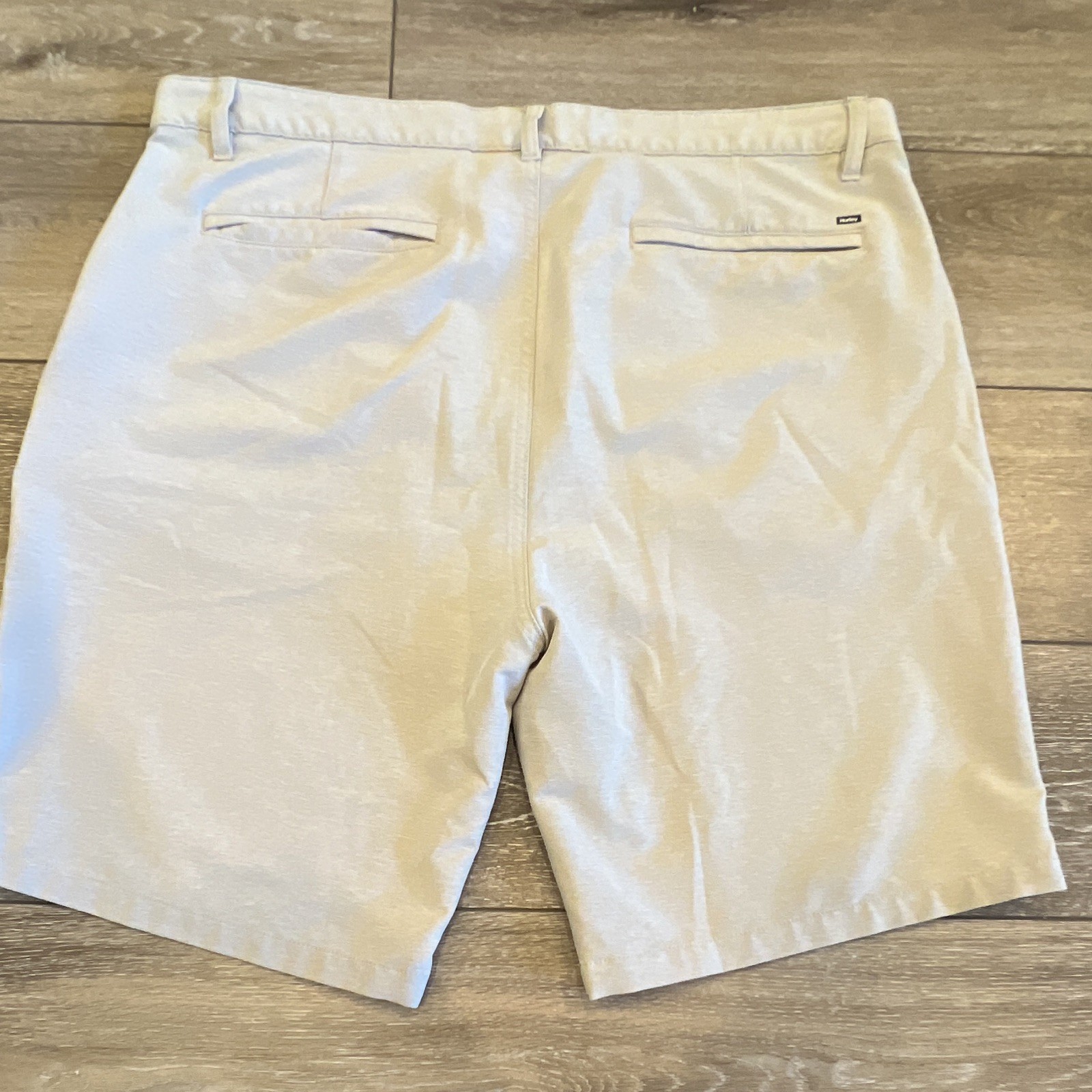 Lot of 3 Hurley Men’s Shorts -size 40 – Beige, dark gray, blue