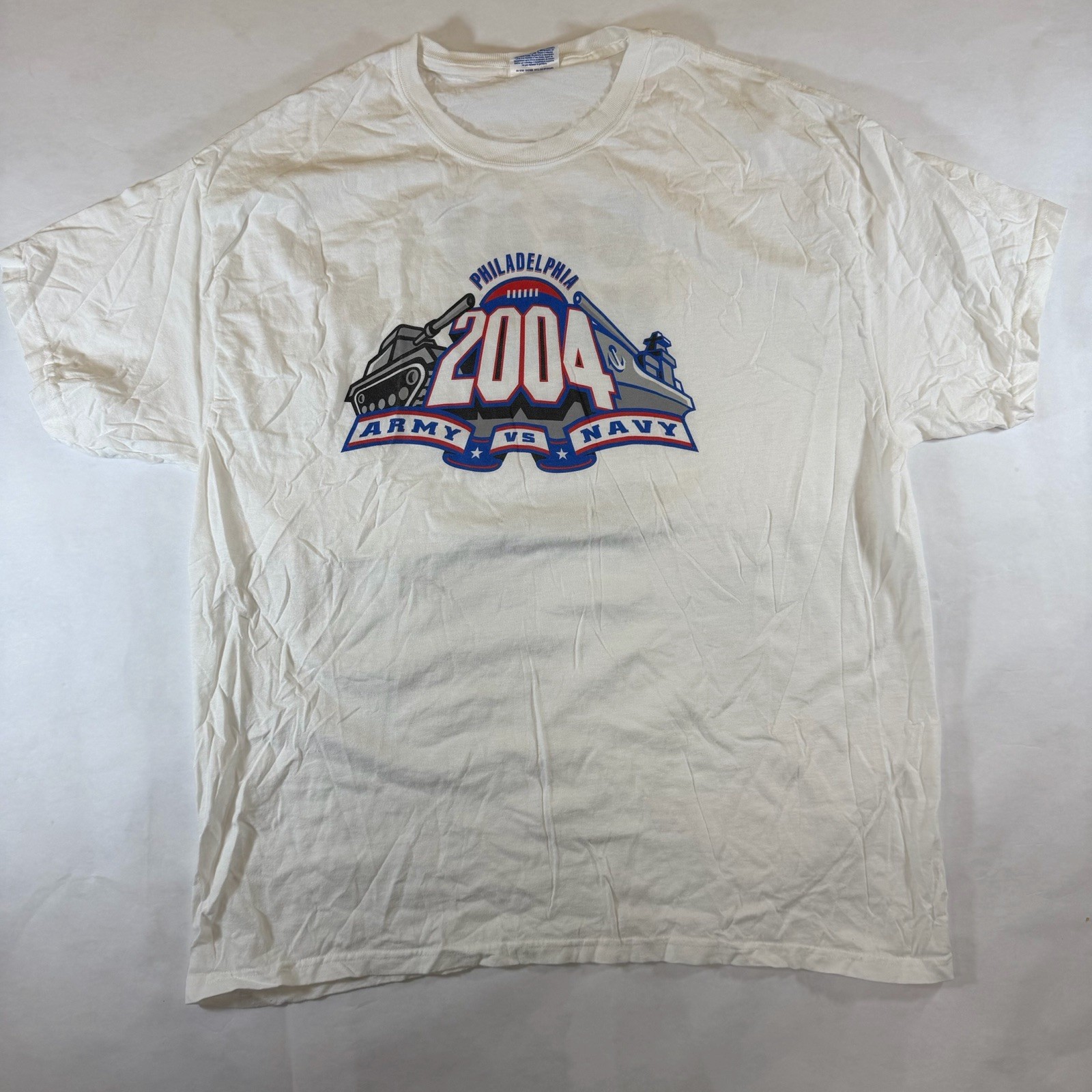Vintage 2004 Army vs Navy Football Classic T-Shirt Mens XL White Hanes Beat Navy