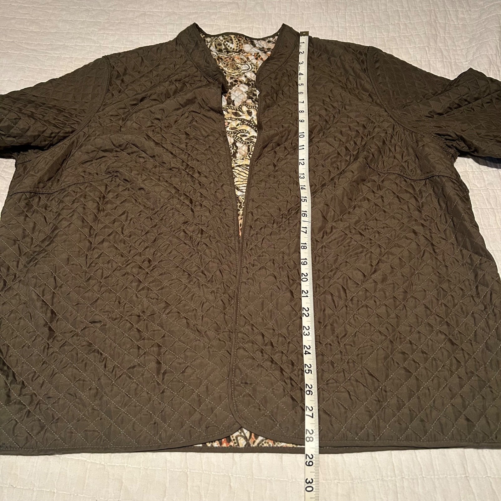 Olive Green & Floral Reversible Quilted Jacket Size L, No Brand