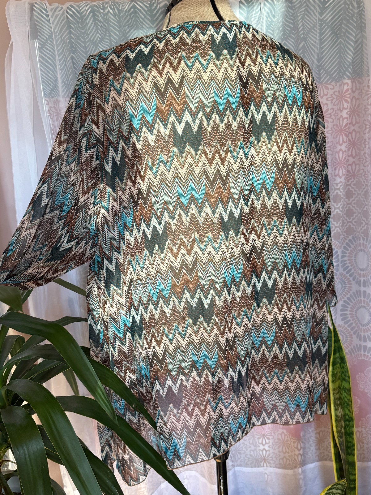 MAGGIE BARNES For Catherines Women’s size 4X Blouse Sheer Zig-Zag pattern 3/4