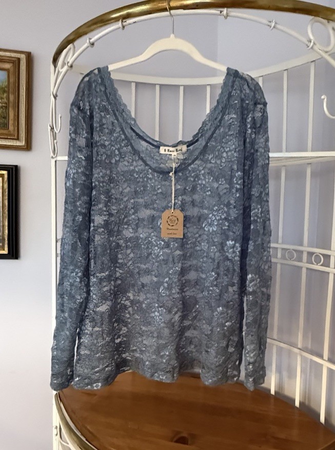 NWT A Rare Bird Lace Vintage Look Layer Top In Denim Blue L/XL $46