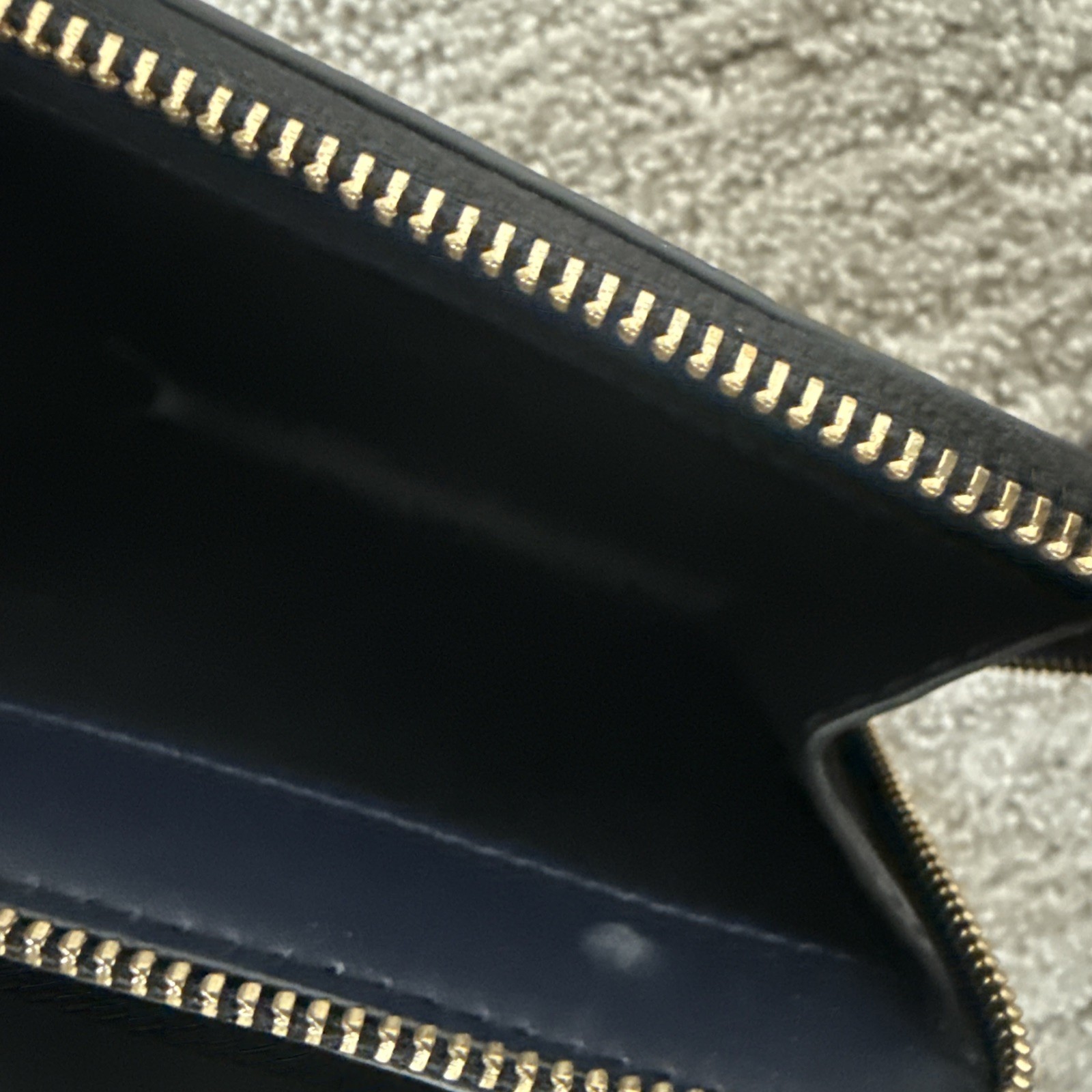 Tory Burch Robinson Bi-fold Pebble Leather Wallet EUC