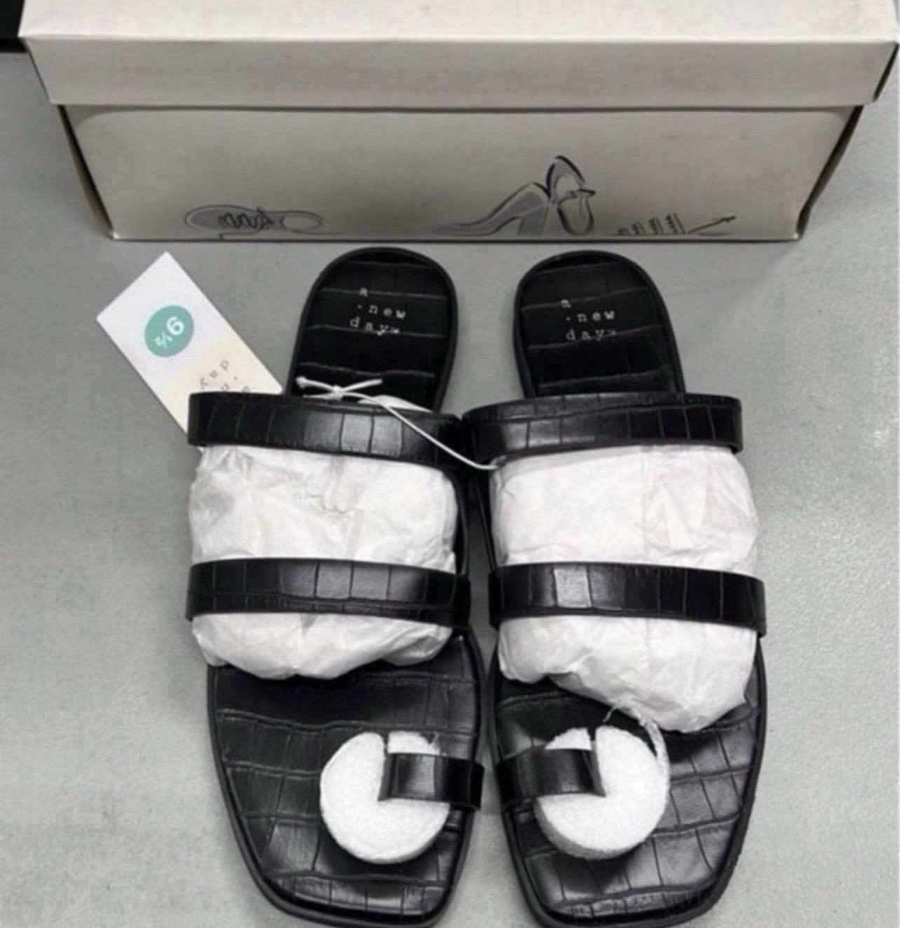 A New Day Women’s Croc Embossed Strappy Faux Leather Slip-On Slide Sandals 9.5