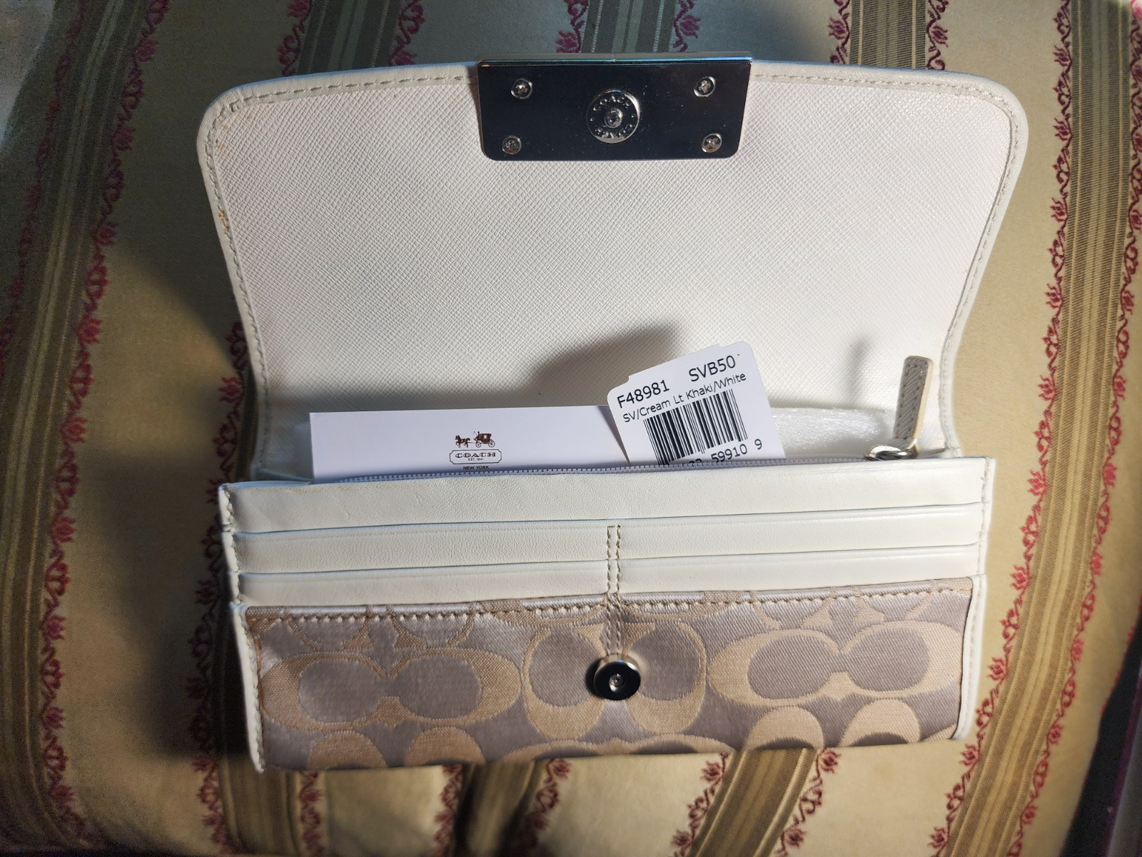 COACH White Signature Logo Wallet Khaki Silver Cream New with Tags