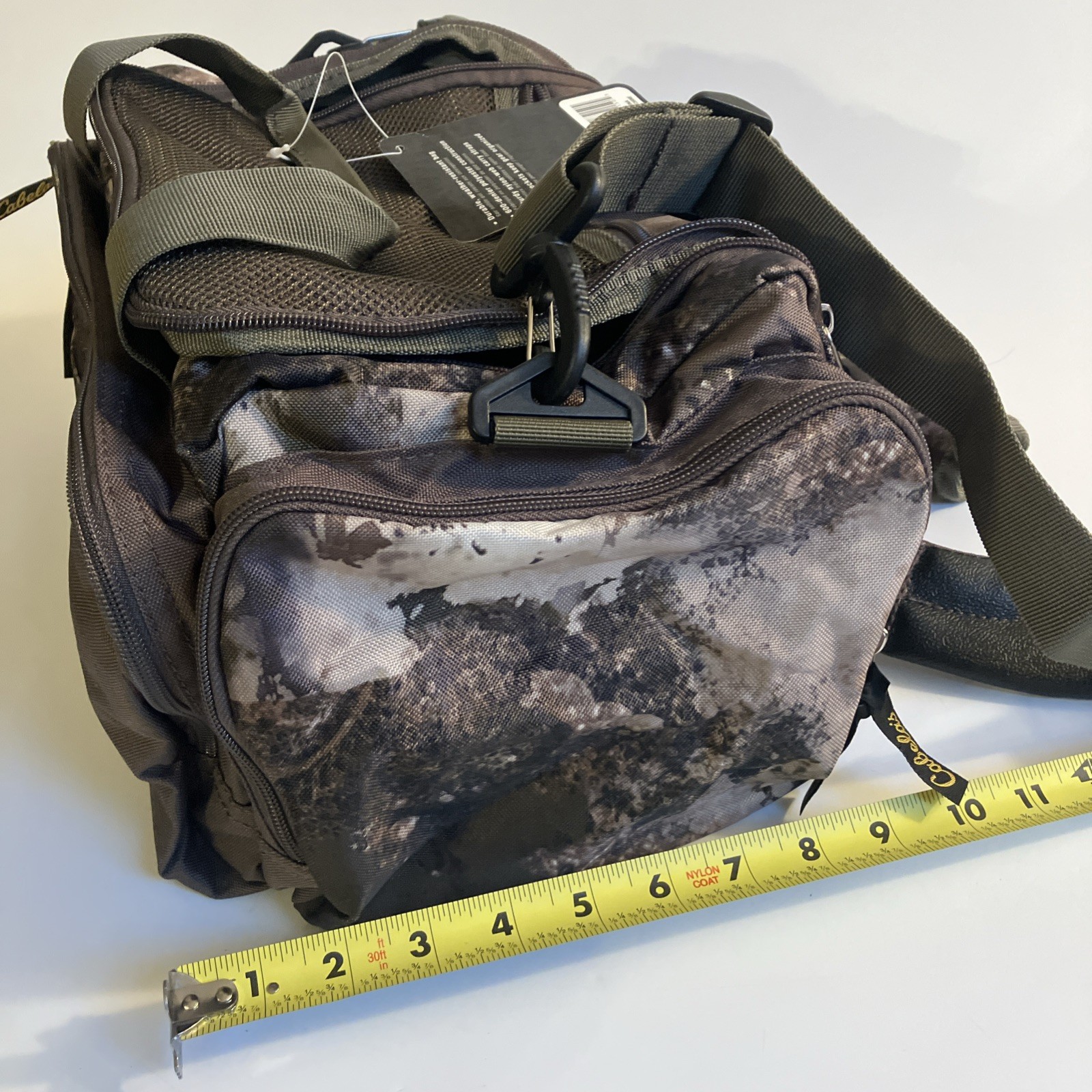 CABELAS CAMO Camouflage MINI Catch-All DUFFLE Gear Blind Hunting BAG Zip Pockets