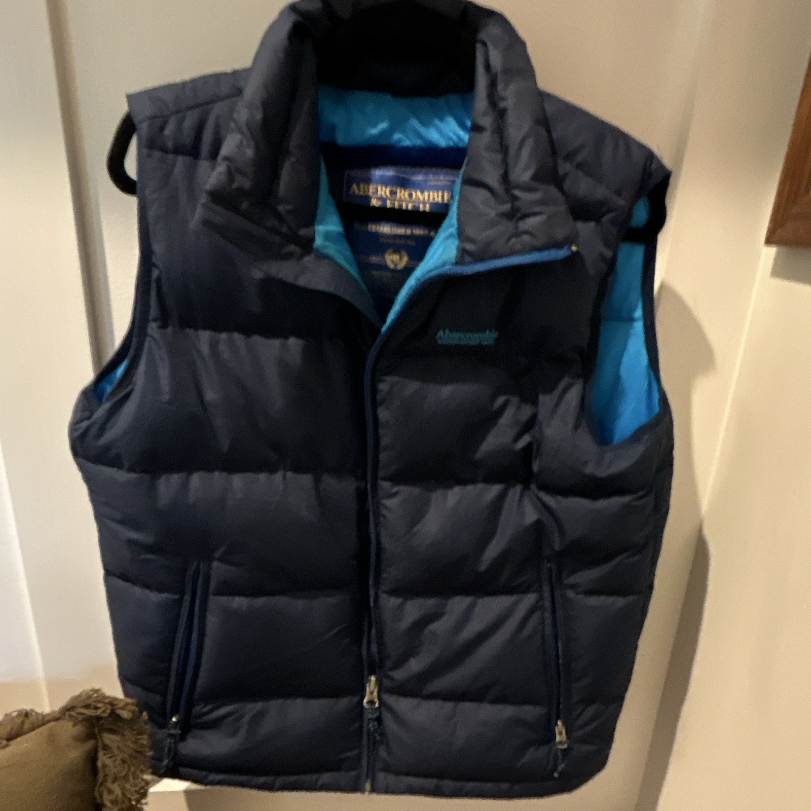 Abercrombie & Fitch Men’s Puffer Vest Size M Blue Full Zip Pockets Stand-Up
