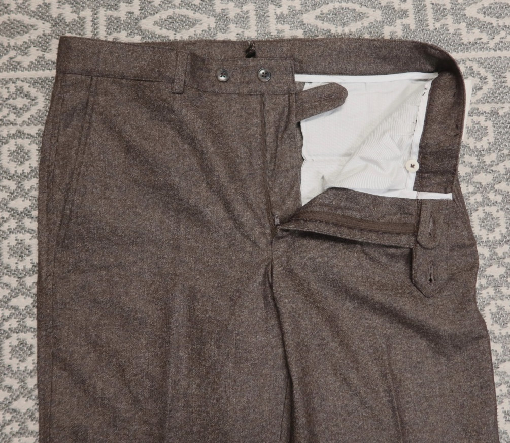 $295 Joseph Abboud Men’s Modern Fit Dress Pants – Size 32 – Brown