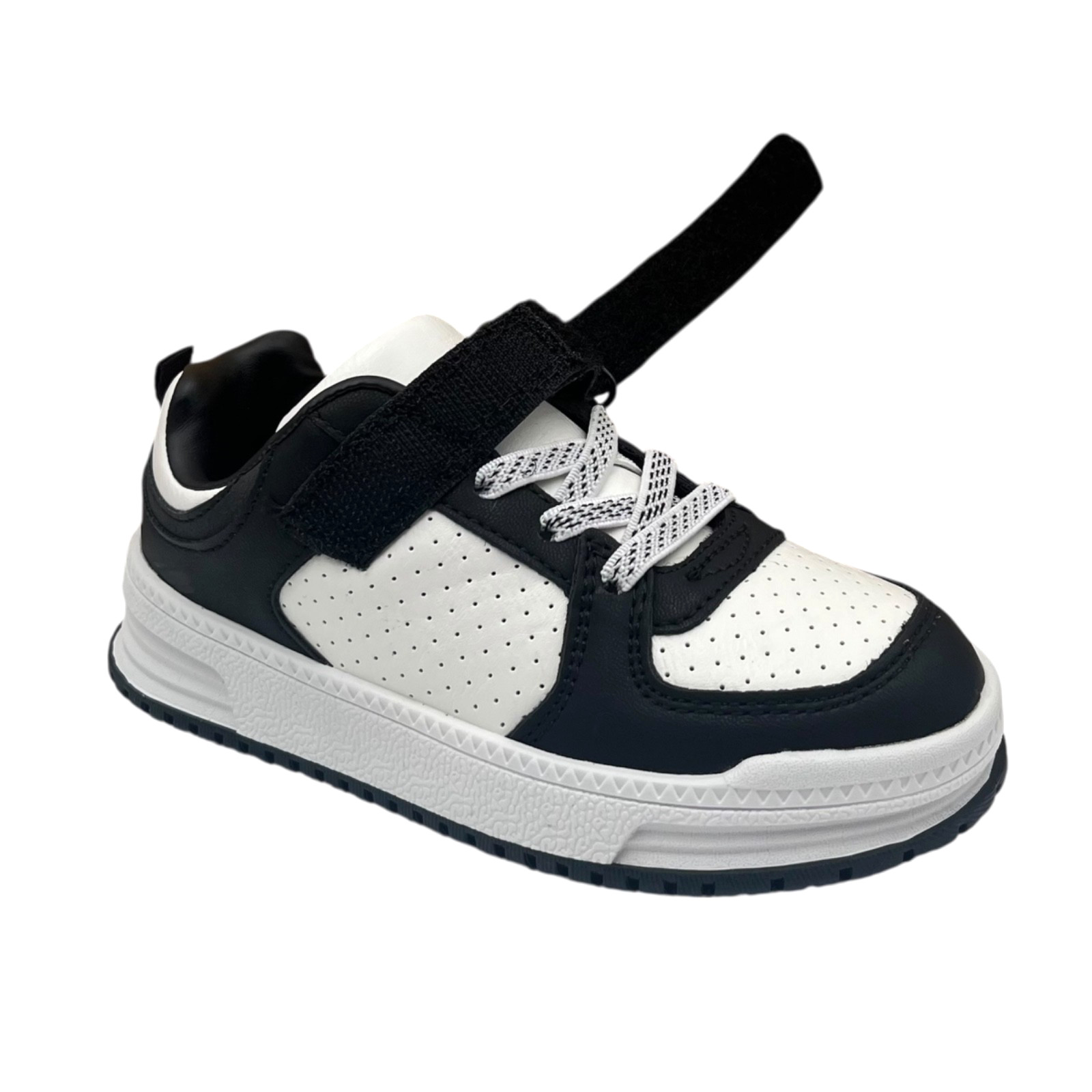 Carters Little Boys Ayngel Classic Style Slip-on Sneakers Size 11 Black White