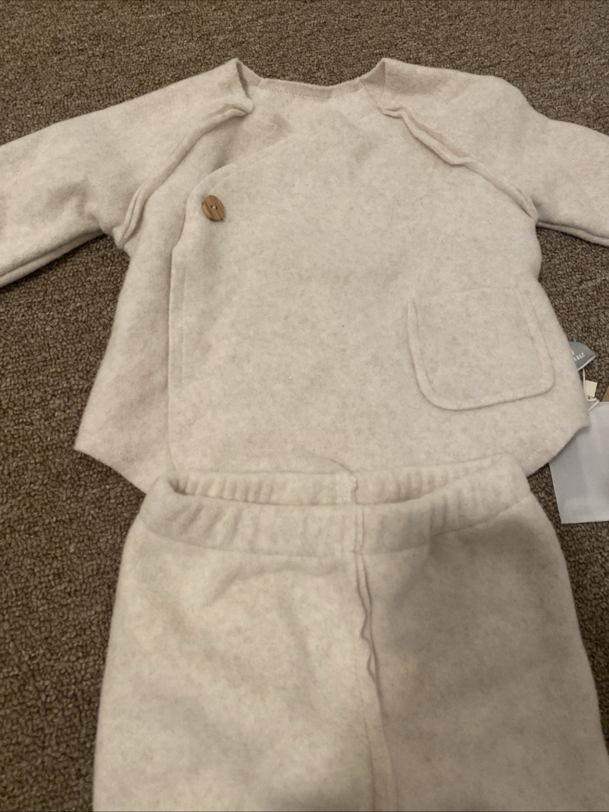 Snug Baby Oatmeal Colored 2 Piece Footie Set In Size 3 Months