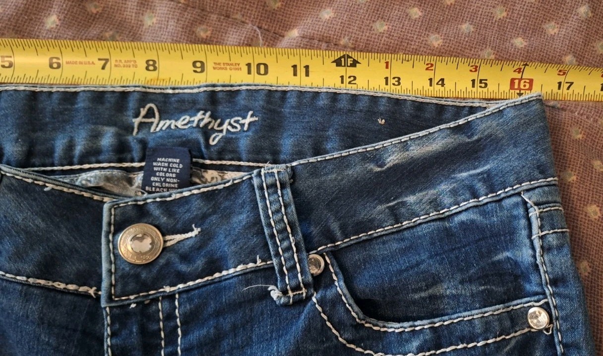 GUC – Amethyst Jeans – Size 11