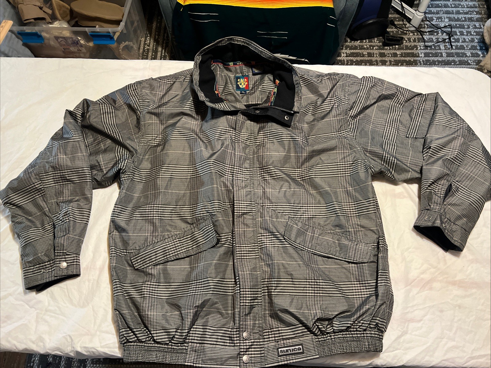 Vintage Y2K Sunice Men XL Golf Windbreaker Jacket YKK Zip & Button Front Vented