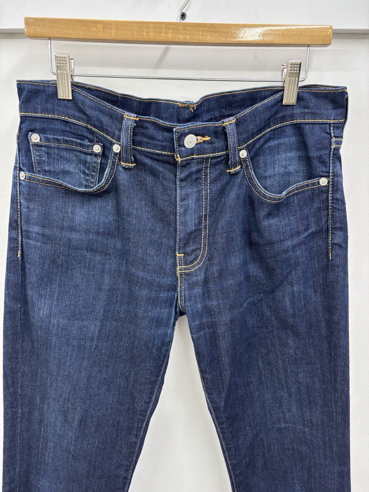 Levi’s 511 Denim Dark Wash Slim Fit Men’s Jeans Size 33×30