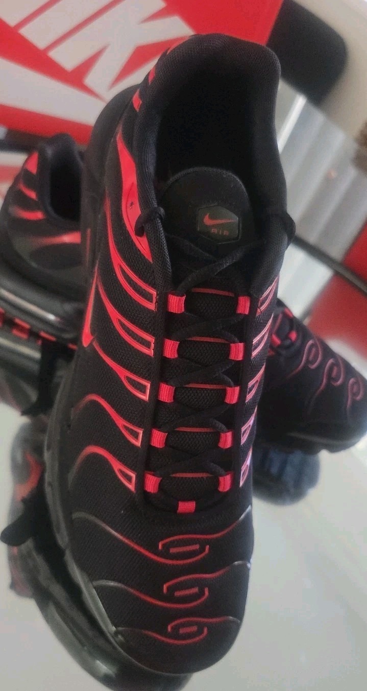 Nike Air Max Plus TN Black University Red CU4864-001 Men’s US 15 DS New OG Box