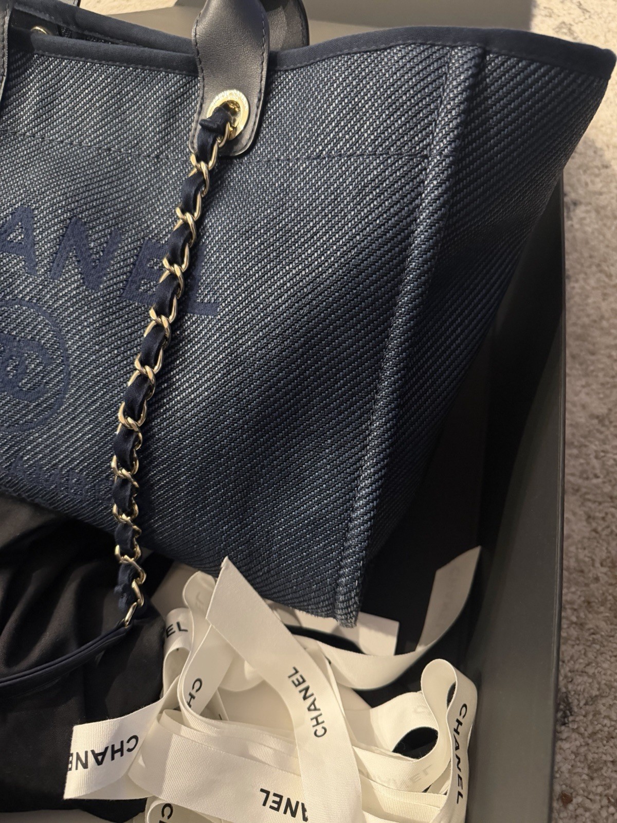 Chanel Deauville Tote (medium) 🩵