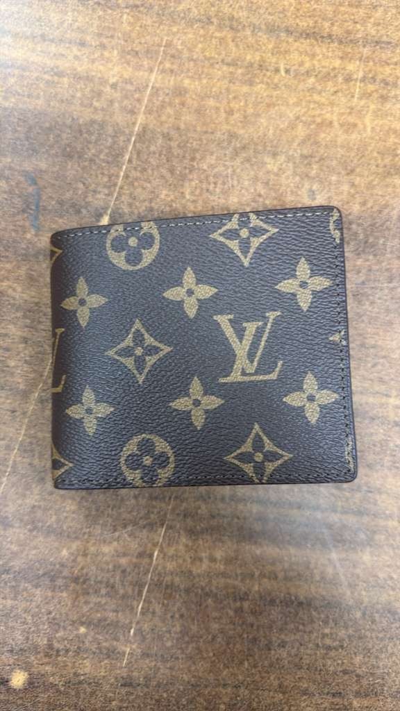 Louis Vuitton Brown Logo Bifold Men’s Wallet Folding- Free Shipping