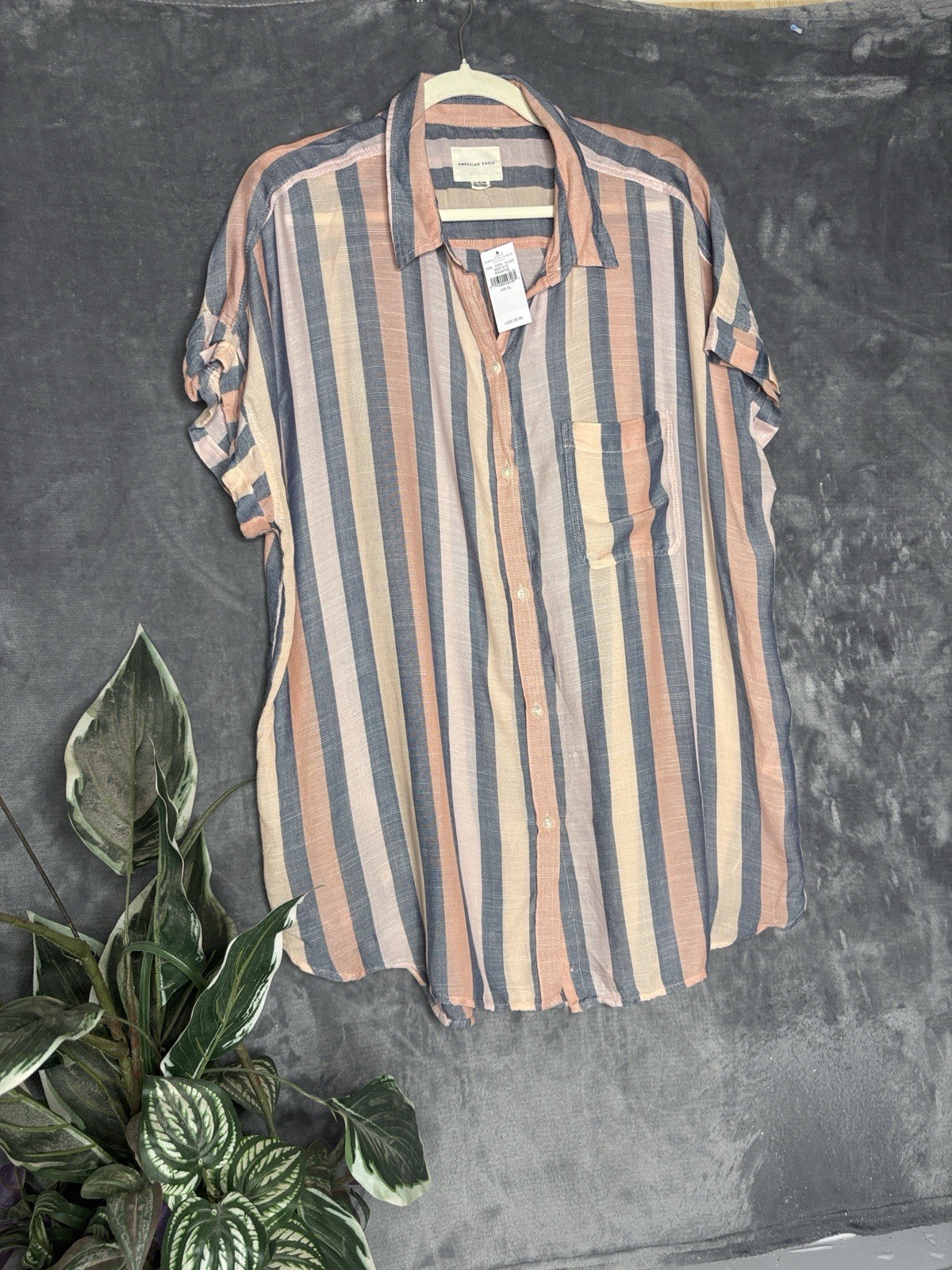 American Eagle Women’s Short Sleeve Shirt Size Large Striped